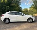 Білий Мазда 3, об'ємом двигуна 2 л та пробігом 76 тис. км за 11858 $, фото 8 на Automoto.ua
