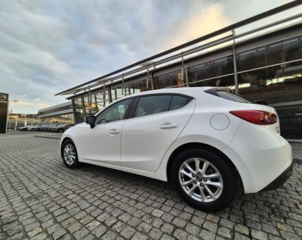 Білий Мазда 3, об'ємом двигуна 2 л та пробігом 199 тис. км за 263 $, фото 2 на Automoto.ua