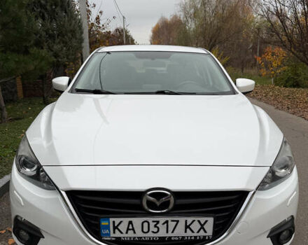 Белый Мазда 3, объемом двигателя 1.5 л и пробегом 120 тыс. км за 15000 $, фото 1 на Automoto.ua