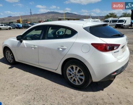 Белый Мазда 3, объемом двигателя 2 л и пробегом 81 тыс. км за 2600 $, фото 1 на Automoto.ua