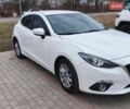 Белый Мазда 3, объемом двигателя 1.5 л и пробегом 66 тыс. км за 15500 $, фото 2 на Automoto.ua
