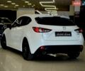 Белый Мазда 3, объемом двигателя 2 л и пробегом 199 тыс. км за 10899 $, фото 2 на Automoto.ua