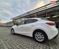 Белый Мазда 3, объемом двигателя 2 л и пробегом 199 тыс. км за 10999 $, фото 3 на Automoto.ua