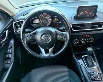 Белый Мазда 3, объемом двигателя 2 л и пробегом 97 тыс. км за 2404 $, фото 6 на Automoto.ua