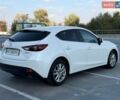 Белый Мазда 3, объемом двигателя 1.5 л и пробегом 86 тыс. км за 13500 $, фото 3 на Automoto.ua
