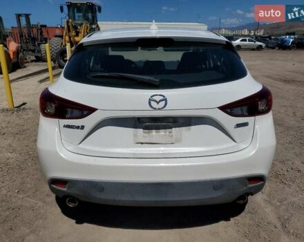 Білий Мазда 3, об'ємом двигуна 2 л та пробігом 61 тис. км за 1800 $, фото 5 на Automoto.ua