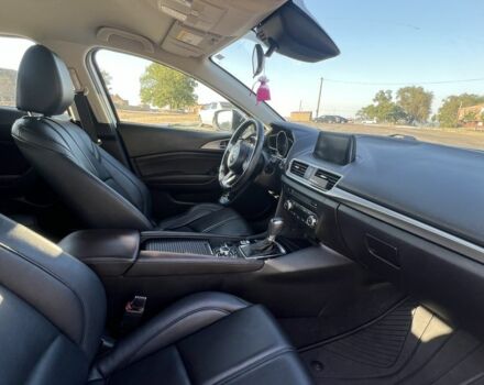 Белый Мазда 3, объемом двигателя 2 л и пробегом 154 тыс. км за 14950 $, фото 6 на Automoto.ua