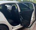 Белый Мазда 3, объемом двигателя 2 л и пробегом 96 тыс. км за 12000 $, фото 8 на Automoto.ua