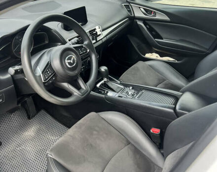 Белый Мазда 3, объемом двигателя 2 л и пробегом 55 тыс. км за 11700 $, фото 8 на Automoto.ua