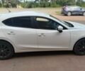 Белый Мазда 3, объемом двигателя 2 л и пробегом 96 тыс. км за 12000 $, фото 5 на Automoto.ua
