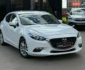 Белый Мазда 3, объемом двигателя 1.5 л и пробегом 54 тыс. км за 14000 $, фото 2 на Automoto.ua