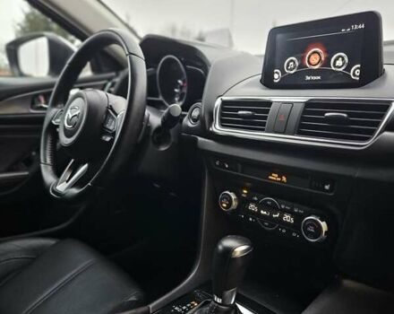 Белый Мазда 3, объемом двигателя 2.5 л и пробегом 84 тыс. км за 13500 $, фото 16 на Automoto.ua