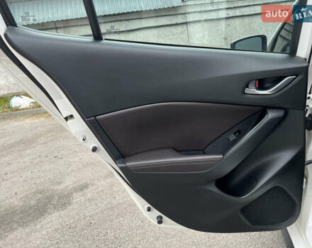 Белый Мазда 3, объемом двигателя 2.49 л и пробегом 91 тыс. км за 11999 $, фото 16 на Automoto.ua