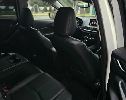 Белый Мазда 3, объемом двигателя 2.5 л и пробегом 84 тыс. км за 13500 $, фото 12 на Automoto.ua