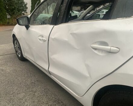 Білий Мазда 3, об'ємом двигуна 2.5 л та пробігом 110 тис. км за 6300 $, фото 6 на Automoto.ua