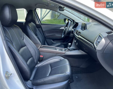 Білий Мазда 3, об'ємом двигуна 2.49 л та пробігом 81 тис. км за 14900 $, фото 12 на Automoto.ua