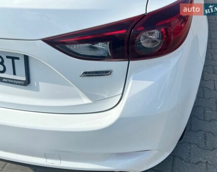 Белый Мазда 3, объемом двигателя 2.49 л и пробегом 102 тыс. км за 12500 $, фото 10 на Automoto.ua