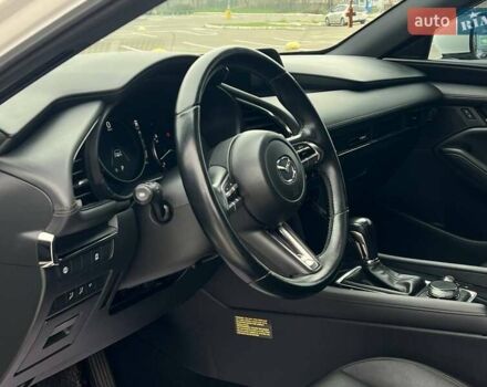 Білий Мазда 3, об'ємом двигуна 2.49 л та пробігом 85 тис. км за 15000 $, фото 12 на Automoto.ua