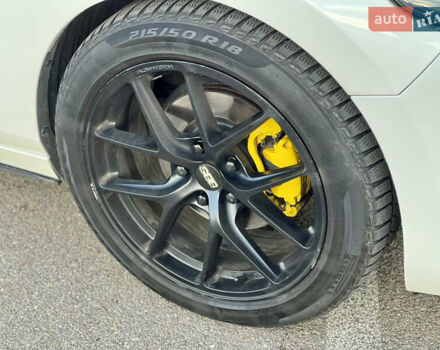 Белый Мазда 3, объемом двигателя 2.5 л и пробегом 81 тыс. км за 16200 $, фото 54 на Automoto.ua