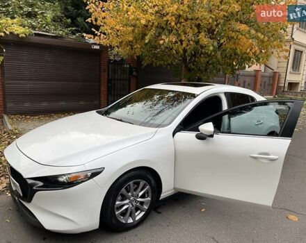 Мазда 3 2019 в Одессе на Automoto.ua Белый Мазда 3, объемом двигателя 2.49 л и пробегом 86 тыс. км за 14000 $, фото 8 на Automoto.ua