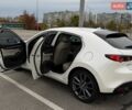 Белый Мазда 3, объемом двигателя 2.5 л и пробегом 145 тыс. км за 16000 $, фото 5 на Automoto.ua