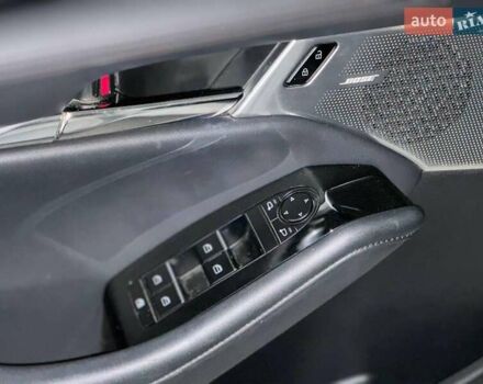 Белый Мазда 3, объемом двигателя 2.5 л и пробегом 57 тыс. км за 16440 $, фото 16 на Automoto.ua