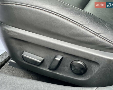 Білий Мазда 3, об'ємом двигуна 2.5 л та пробігом 81 тис. км за 16300 $, фото 9 на Automoto.ua