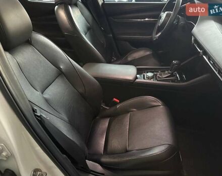 Белый Мазда 3, объемом двигателя 2.5 л и пробегом 57 тыс. км за 16440 $, фото 10 на Automoto.ua