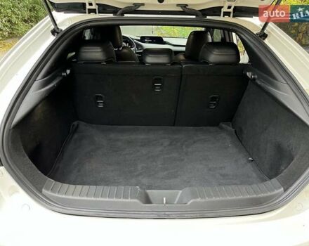 Мазда 3 2019 в Одессе на Automoto.ua Белый Мазда 3, объемом двигателя 2.49 л и пробегом 86 тыс. км за 14000 $, фото 1 на Automoto.ua