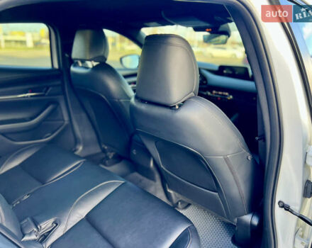 Белый Мазда 3, объемом двигателя 2.5 л и пробегом 81 тыс. км за 16200 $, фото 27 на Automoto.ua