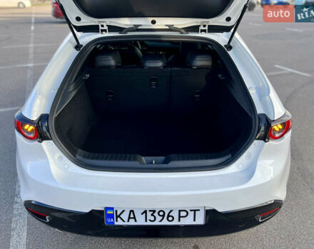 Белый Мазда 3, объемом двигателя 2.5 л и пробегом 81 тыс. км за 16200 $, фото 41 на Automoto.ua