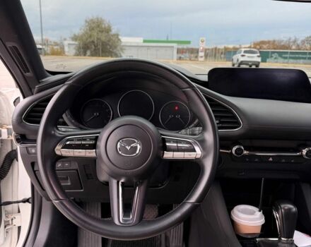 Білий Мазда 3, об'ємом двигуна 2.5 л та пробігом 143 тис. км за 16000 $, фото 5 на Automoto.ua