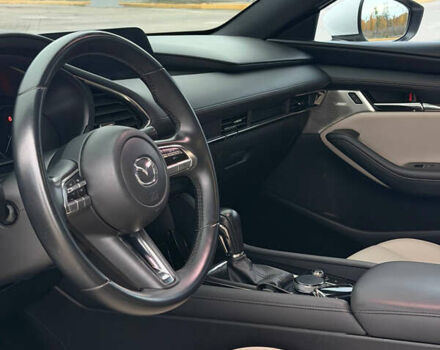 Білий Мазда 3, об'ємом двигуна 2.5 л та пробігом 143 тис. км за 16000 $, фото 9 на Automoto.ua