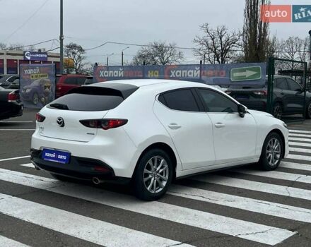 Білий Мазда 3, об'ємом двигуна 2.49 л та пробігом 85 тис. км за 15000 $, фото 4 на Automoto.ua