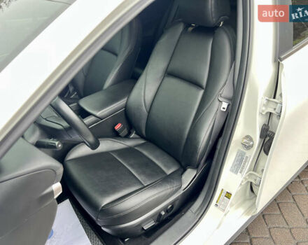 Білий Мазда 3, об'ємом двигуна 2.5 л та пробігом 81 тис. км за 16300 $, фото 8 на Automoto.ua