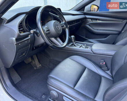 Белый Мазда 3, объемом двигателя 2.5 л и пробегом 82 тыс. км за 17800 $, фото 10 на Automoto.ua