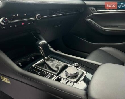 Білий Мазда 3, об'ємом двигуна 2.49 л та пробігом 85 тис. км за 15000 $, фото 18 на Automoto.ua