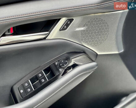 Белый Мазда 3, объемом двигателя 2.5 л и пробегом 81 тыс. км за 16200 $, фото 23 на Automoto.ua