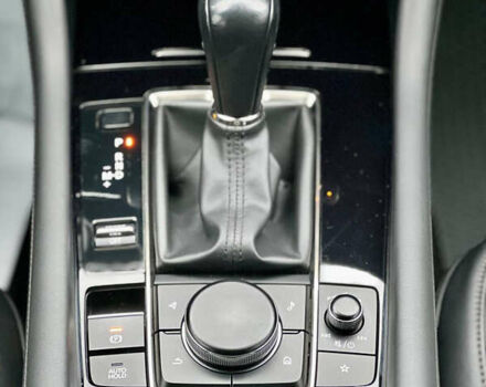 Белый Мазда 3, объемом двигателя 2.5 л и пробегом 81 тыс. км за 16200 $, фото 22 на Automoto.ua