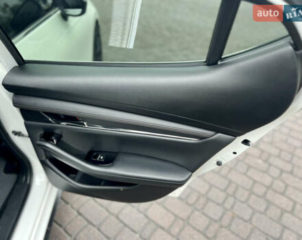 Білий Мазда 3, об'ємом двигуна 2.5 л та пробігом 81 тис. км за 16300 $, фото 38 на Automoto.ua