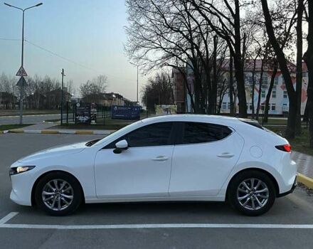 Білий Мазда 3, об'ємом двигуна 1.5 л та пробігом 50 тис. км за 20600 $, фото 5 на Automoto.ua