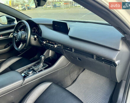 Белый Мазда 3, объемом двигателя 2.5 л и пробегом 81 тыс. км за 16200 $, фото 11 на Automoto.ua