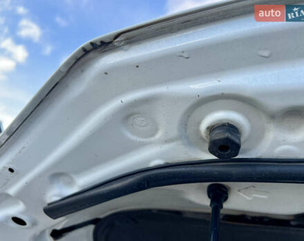 Белый Мазда 3, объемом двигателя 2.5 л и пробегом 81 тыс. км за 16200 $, фото 62 на Automoto.ua