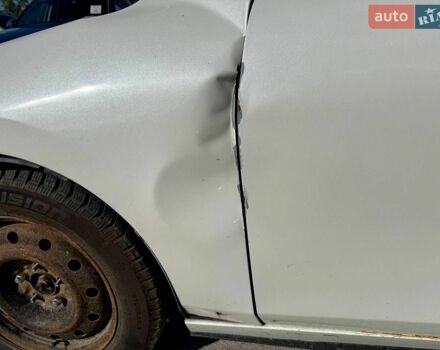 Білий Мазда 3, об'ємом двигуна 2 л та пробігом 98 тис. км за 8300 $, фото 17 на Automoto.ua