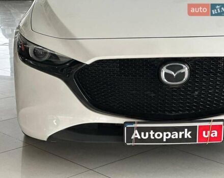 Белый Мазда 3, объемом двигателя 2.5 л и пробегом 57 тыс. км за 16440 $, фото 3 на Automoto.ua
