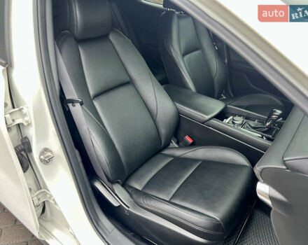 Білий Мазда 3, об'ємом двигуна 2.5 л та пробігом 81 тис. км за 16300 $, фото 10 на Automoto.ua