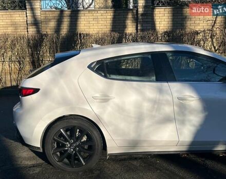 Белый Мазда 3, объемом двигателя 2.5 л и пробегом 39 тыс. км за 18990 $, фото 6 на Automoto.ua