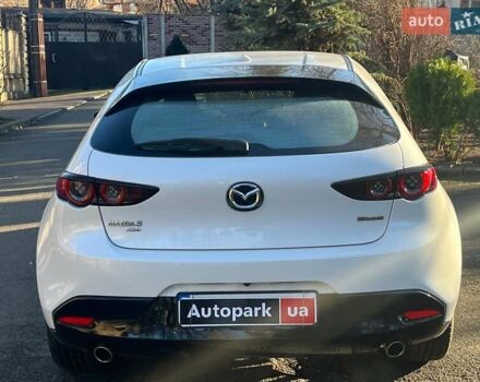 Белый Мазда 3, объемом двигателя 2.5 л и пробегом 39 тыс. км за 18990 $, фото 8 на Automoto.ua