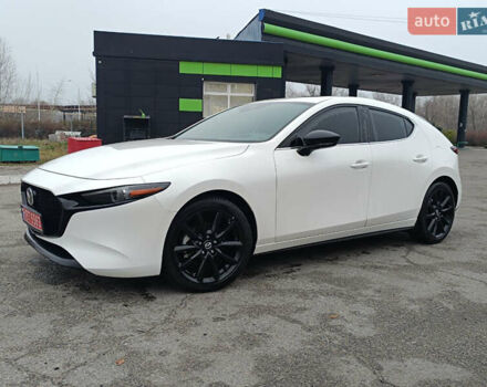 Белый Мазда 3, объемом двигателя 2.5 л и пробегом 80 тыс. км за 17999 $, фото 2 на Automoto.ua