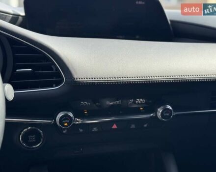 Белый Мазда 3, объемом двигателя 2.5 л и пробегом 80 тыс. км за 18900 $, фото 17 на Automoto.ua